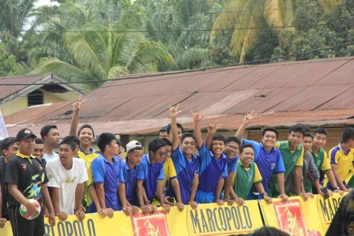 bermain_di_depan_puluhan_suporter_tim_junior_putra_sma_n_2_siantar_libas_smk_persiapan