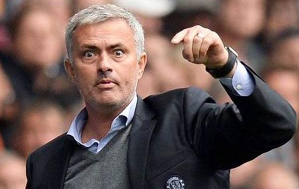 bermain_imbang_pelatih_tottenham_hotspur_jose_mourinho_kecewa