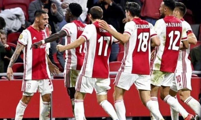 bermain_imbang_vitesse_gusur_ajax_dari_puncak_klasemen