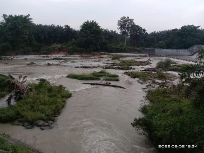 berniat_menangkap_ikan_seorang_pemuda_hanyut_di_sungai_bah_bolon_marihat