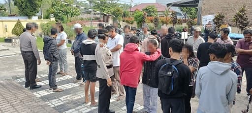 berniat_tawuran_polsek_siantar_marihat_amankan_15_remaja