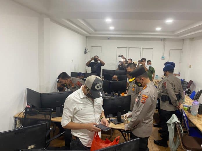 beromset_rp1_miliar_per_hari_bandar_judi_online_cemara_asri_belum_ditangkap