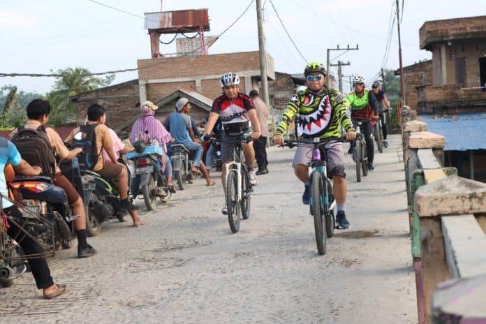bersepeda_sambil_pantau_situasi_kamtibmas_di_sergai