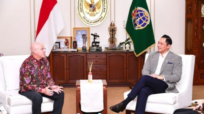 bertemu_dengan_usaid_menteri_ahy_bahas_target_pendaftaran_tanah_dan_keberlanjutan_pembangunan_indonesia