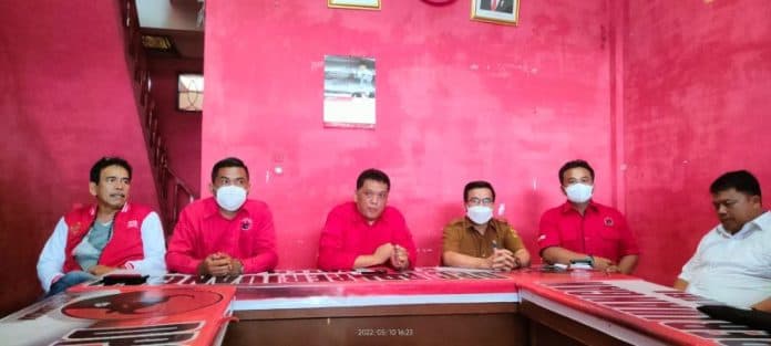 besok_dpc_pdip_laporkan_sekda_dairi_ke_polisi