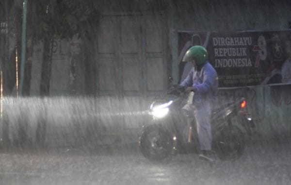 besok_hujan_berpotensi_guyur_kota_medan_siang_hingga_malam_hari