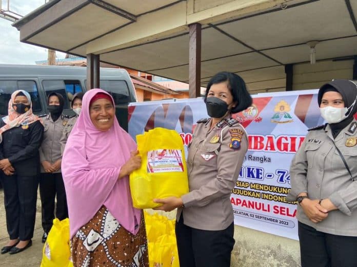 bhakti_sosial_hiasi_penyambutan_hari_jadi_ke_74_polwan_di_polres_tapsel