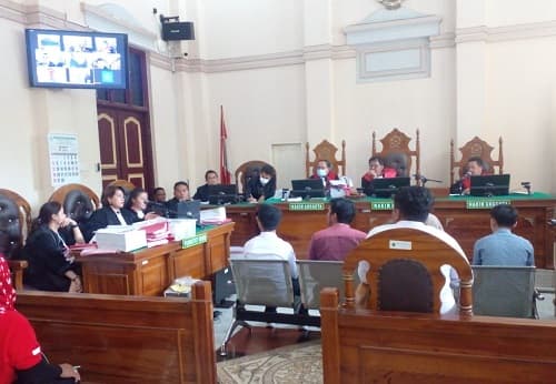 bisnis_haram_apin_bk_yang_menggiurkan_operator_saja_beromzet_rp60_juta_perhari