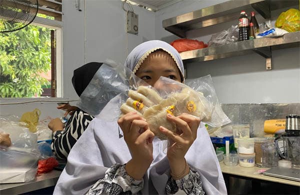 bisnis_rumahan_pempek_bege_bisa_hasilkan_omset_puluhan_juta_rupiah