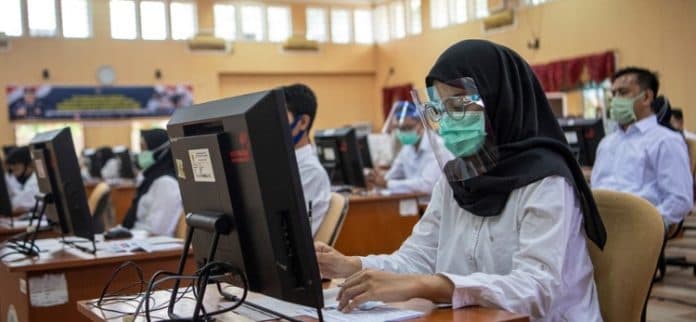 bkn_ingatkan_pelamar_cans_tidak_menggunakan_telepon_genggam_mengakses_sscasnbkngoid