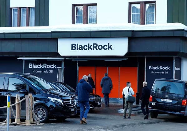 blackrock_dan_twitch_segera_kurangi_ratusan_tenaga_kerja