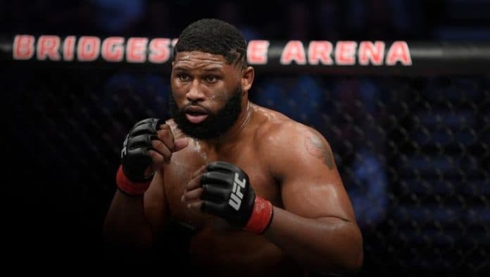 blaydes_hajar_volkov_di_pertarungan_ketat_ufc