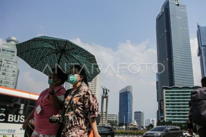 bmkg_imbau_masyarakat_tampung_air_hujan_sebelum_masuk_musim_kemarau