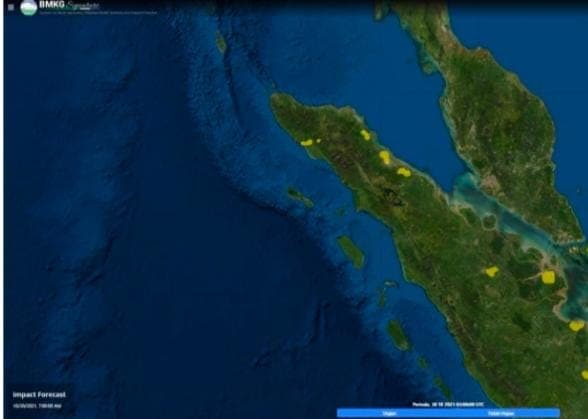 bmkg_prediksi_sore_hingga_malam_hari_sumut_akan_diguyur_hujan