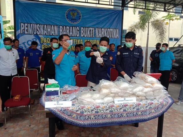 bnnp_sumut_musnahkan_26_sabu_dan_995_butir_ekstasi