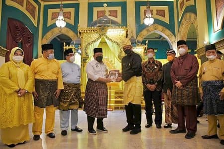 bobby_nasution_ajak_dpd_ri_tangani_ekonomi_dampak_covid_19