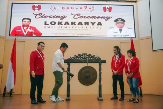 bobby_nasution_dinobatkan_sebagai_warga_kehormatan_gmni_sumut