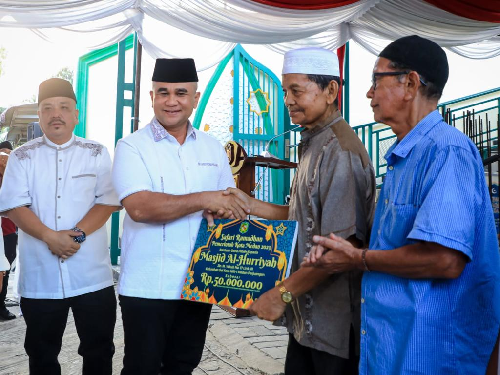 bobby_nasution_ingatkan_warga_kota_medan_tunaikan_zakat_fitrah