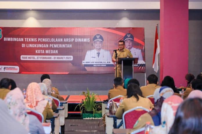 bobby_nasution_minta_arsiparis_pemko_medan_miliki_kemampuan_pengelolaan_arsip_dinamis