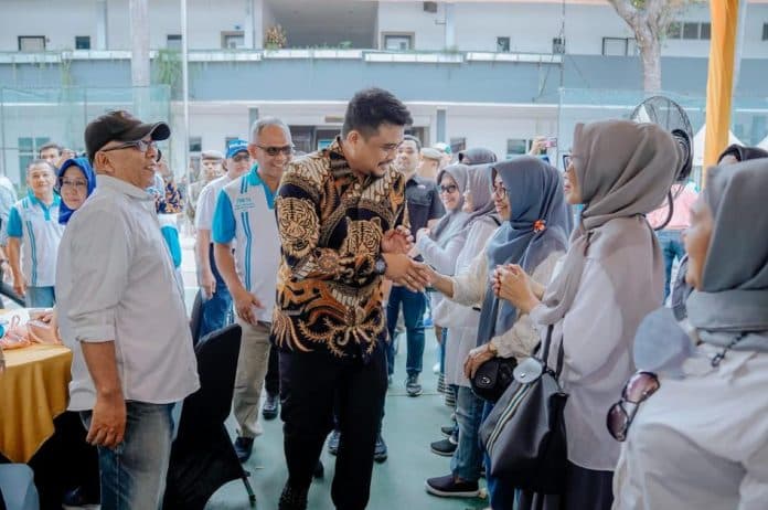 bobby_nasution_minta_dukungan_alumni_sman_3_wujudkan_medan_berkah_maju_dan_kondusif