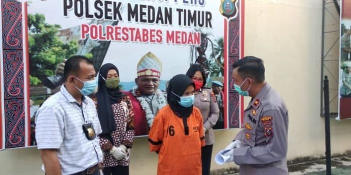 bobol_uang_rp16_juta_milik_temannya_dari_atm_bidan_ini_ditangkap_di_rsu_imelda_medan