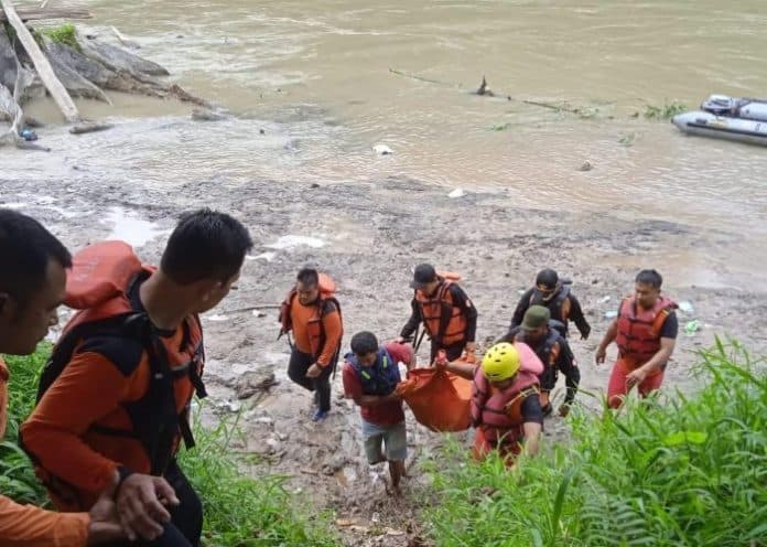 bocah_10_tahun_tenggelam_saat_mandi_di_sungai_silau_asahan_ditemukan_meninggal