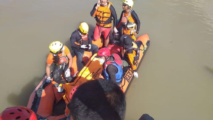bocah_10_tahun_yang_hanyut_di_sungai_deli_ditemukan_meninggal_dunia
