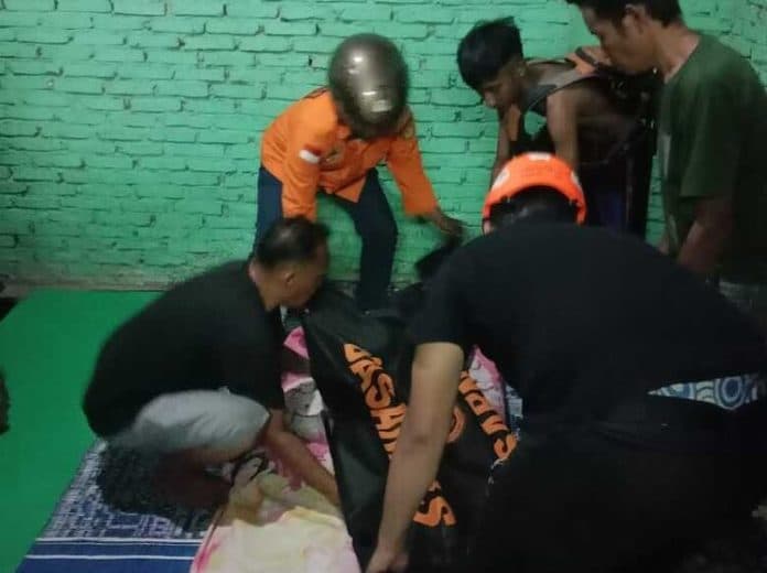 bocah_11_tahun_hanyut_di_medan_ditemukan_tewas_2_km_dari_lokasi