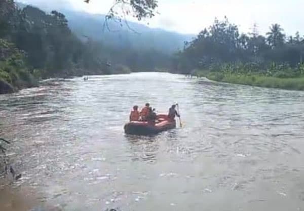 bocah_3_tahun_di_tapsel_hanyut_pencarian_hingga_ke_batang_angkola