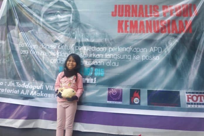 bocah_6_tahun_itu_sumbangkan_tabungannya_untuk_beli_apd_tenaga_medis