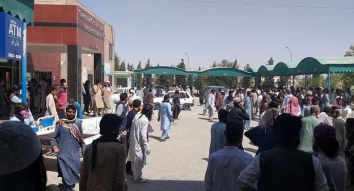 bom_meledak_saat_peringatan_maulid_nabi_muhammad_di_pakistan_52_tewas