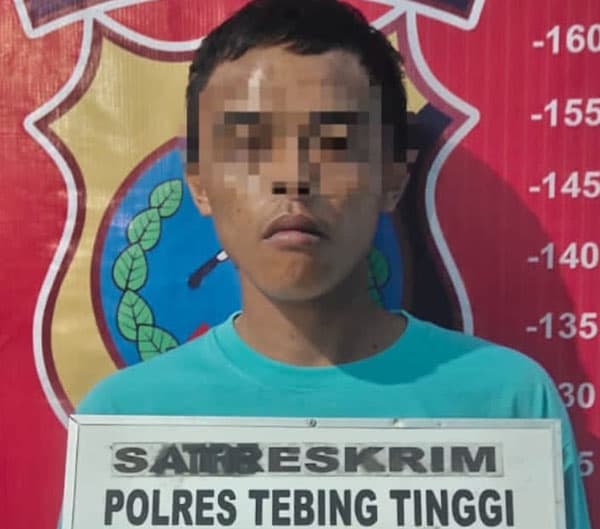 bongkar_rumah_di_tebing_tinggi_pria_ini_gondol_emas_dan_uang
