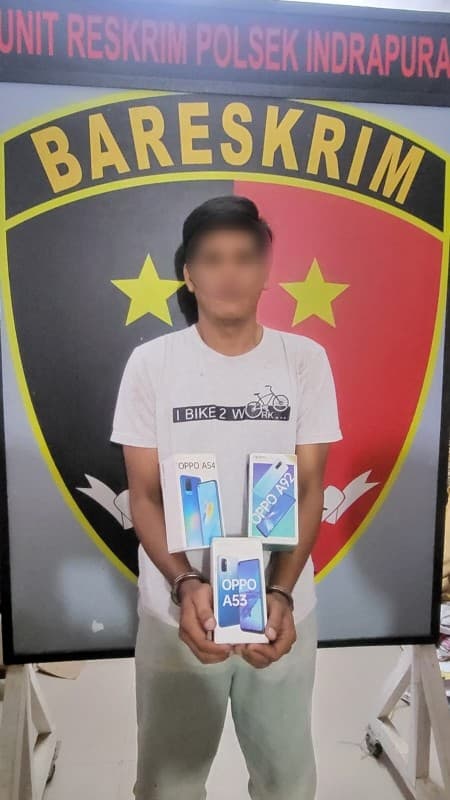 bongkar_toko_dan_sikat_3_hp_android_di_batu_bara_pegawai_honorer_diciduk_dari_rumah