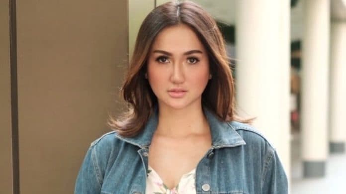 bosan_diselingkuhi_tengku_dewi_mantap_gugat_cerai_andrew_andika