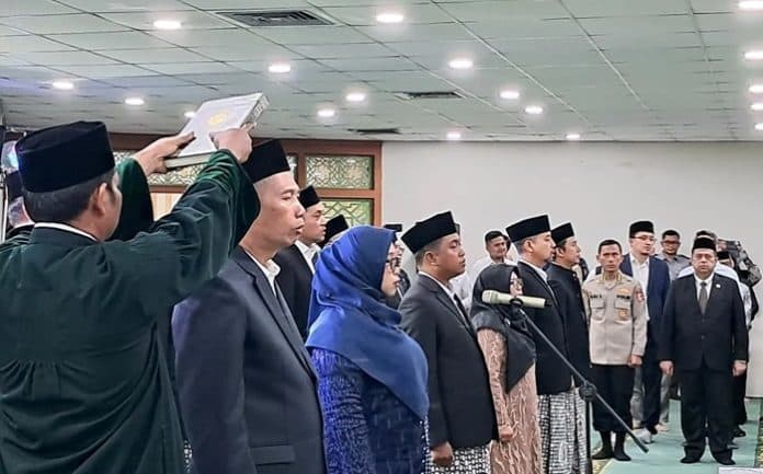bp_haji_lantik_35_pejabat_baru_yang_melibatkan_unsur_aparat_penegak_hukum