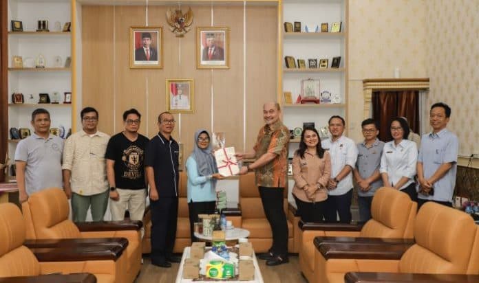 bpn_serahkan_200_sertifikat_tanah_aset_pemko_siantar_sisanya_menyusul