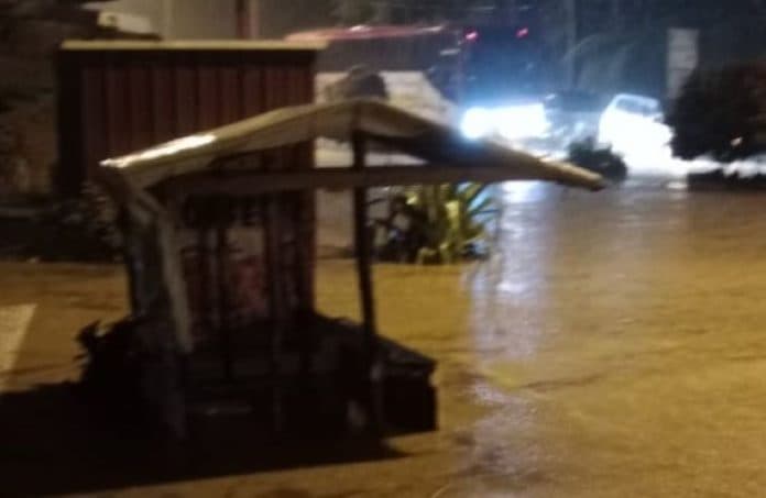 breaking_news_jalinsum_sipirok_padangsidimpuan_terendam_banjir