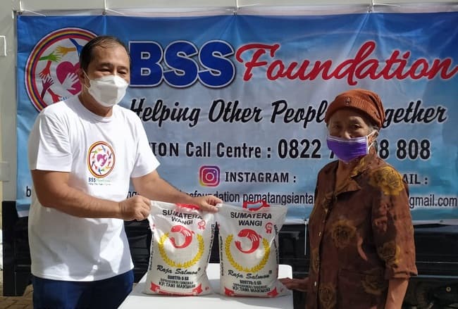 bss_foundation_kembali_salurkan_bantuan_beras_untuk_masyarakat_kurang_mampu