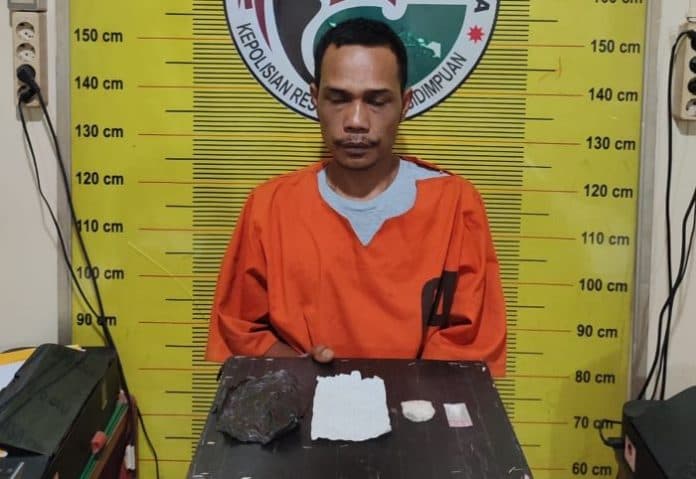 buang_barbuk_ke_jalan_pengedar_sabu_diringkus_polres_padangsidimpuan