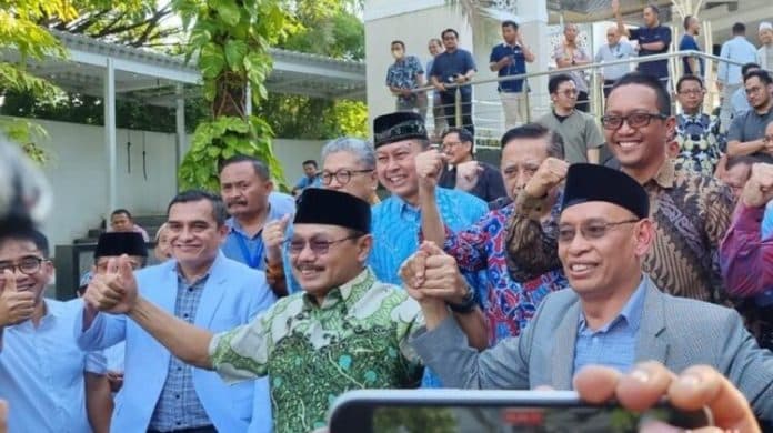budi_santoso_dikembalikan_ke_posisi_dekan_fk_unair