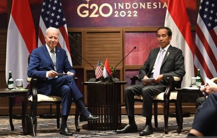 buka_ktt_g20_jokowi_ingatkan_dunia_sedang_hadapi_krisis