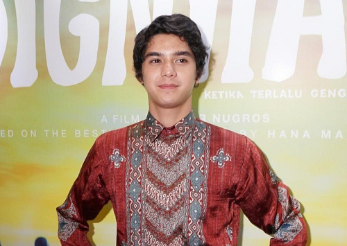 buku_nikah_al_ghazali_bikin_heboh_ternyata_hanya_untuk_properti_film