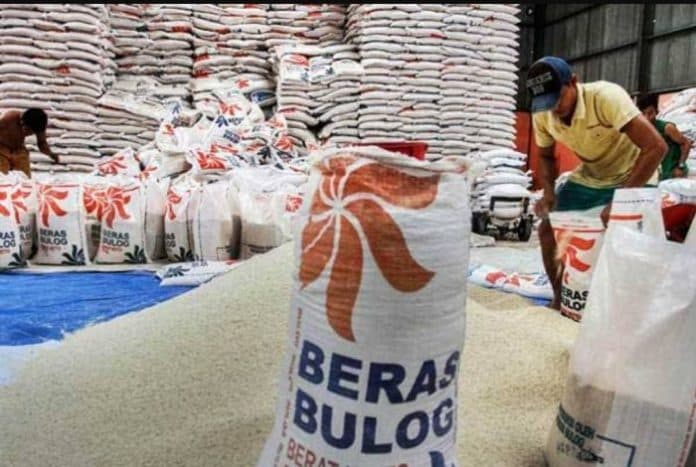bulog_siantar_jamin_beras_medium_berkualitas
