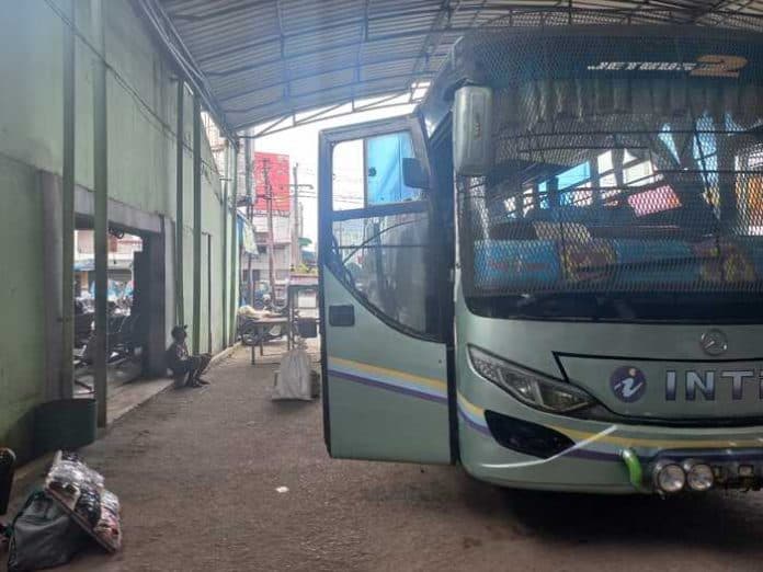 buntut_berhentikan_4_karyawan_pt_intra_dan_sentosa_dituntut_bayar_pesangon_rp205_juta
