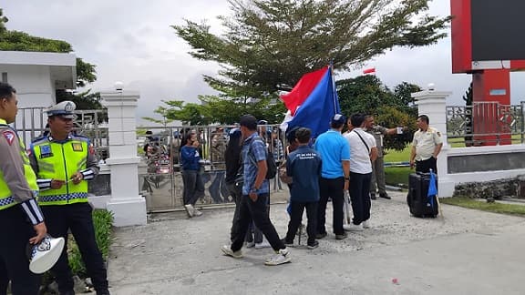 buntut_dugaan_korupsi_gmki_minta_sekda_esron_sinaga_dicopot