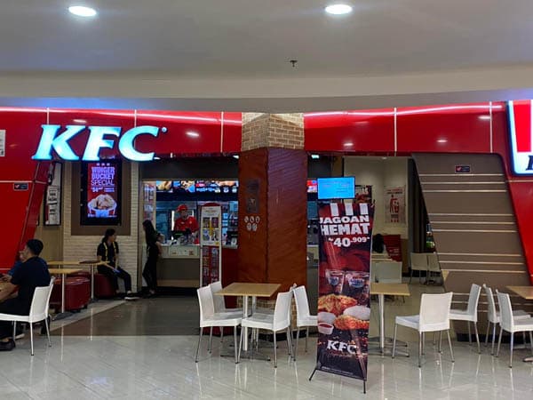 buntut_fatwa_mui_boikot_produk_israel_kfc_dan_burger_king_centre_point_sepi_richeese_factory_ramai
