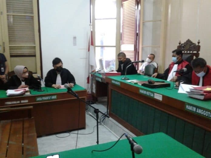 bunuh_dua_wanita_aipda_roni_syahputra_dihukum_mati