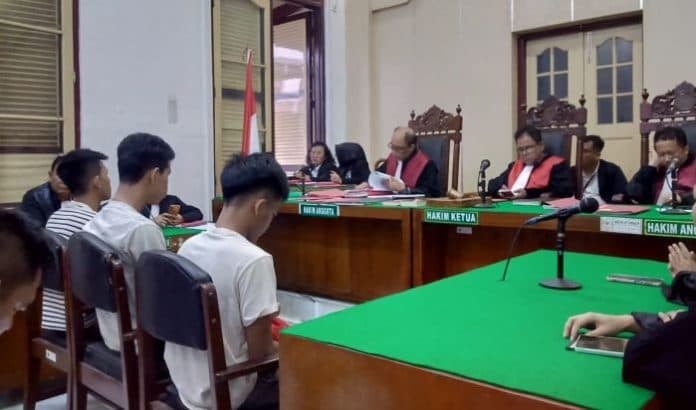 bunuh_muhammad_andika_tiga_anggota_geng_motor_divonis_12_tahun_penjara