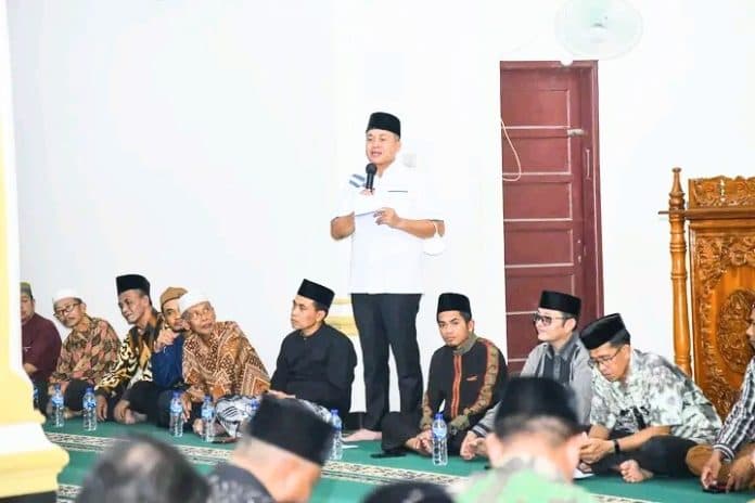 bupati_ajak_masyarakat_solid_bangun_batu_bara_mulai_dari_desa