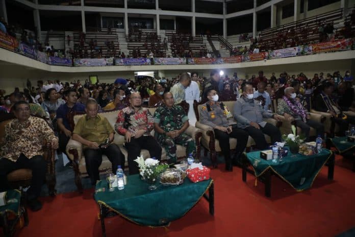 bupati_asahan_hadiri_perayaan_natal_oikumene_di_kisaran